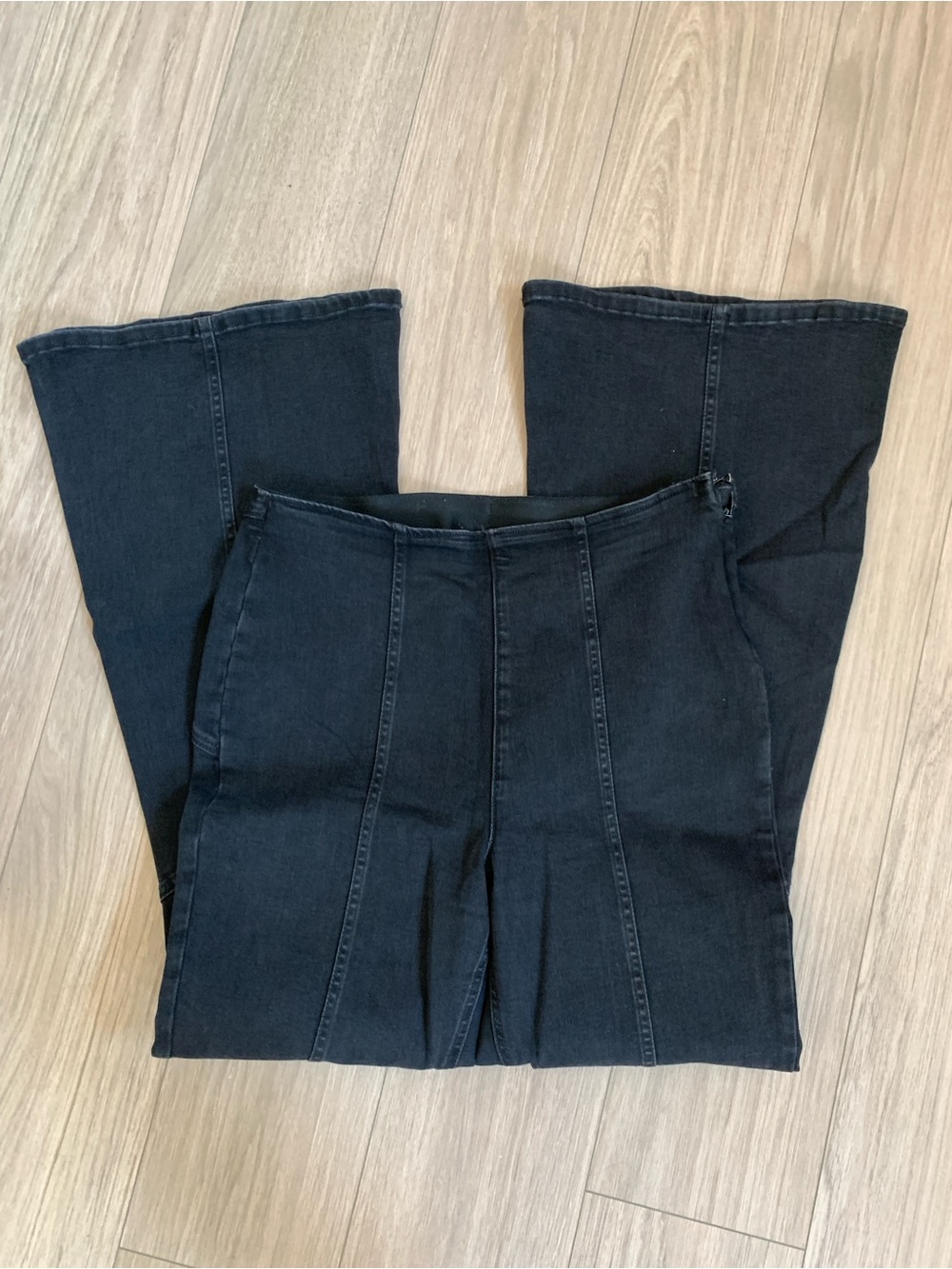 Arizona Jean Co black flare jeans